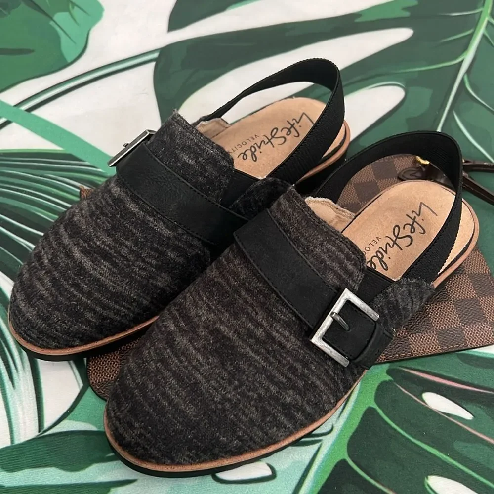 * Life Stride velocity charcoal slide flats with back strap
